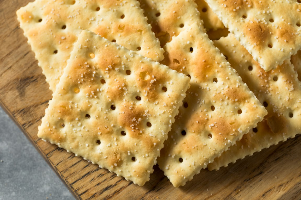 Healthy,Homemade,Saltine,Soda,Crackers,Ready,To,Eat